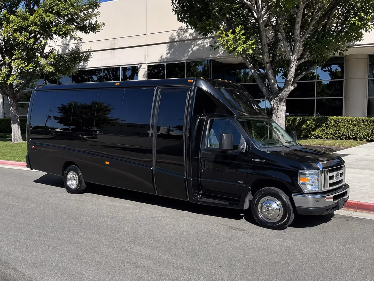 berkeley party bus rental 3
