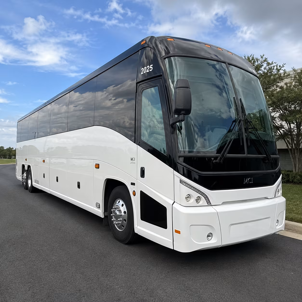 corporate and conference buses keep your team moving across the east bay